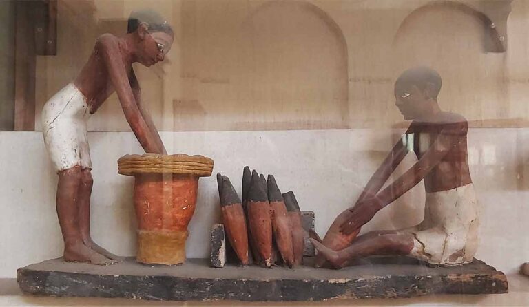 Amazing Egyptian Museums 8 information about this Museum.