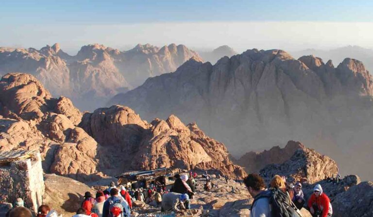 Hiking in Egypt: Exploring the Landscapes of the Pharaohs