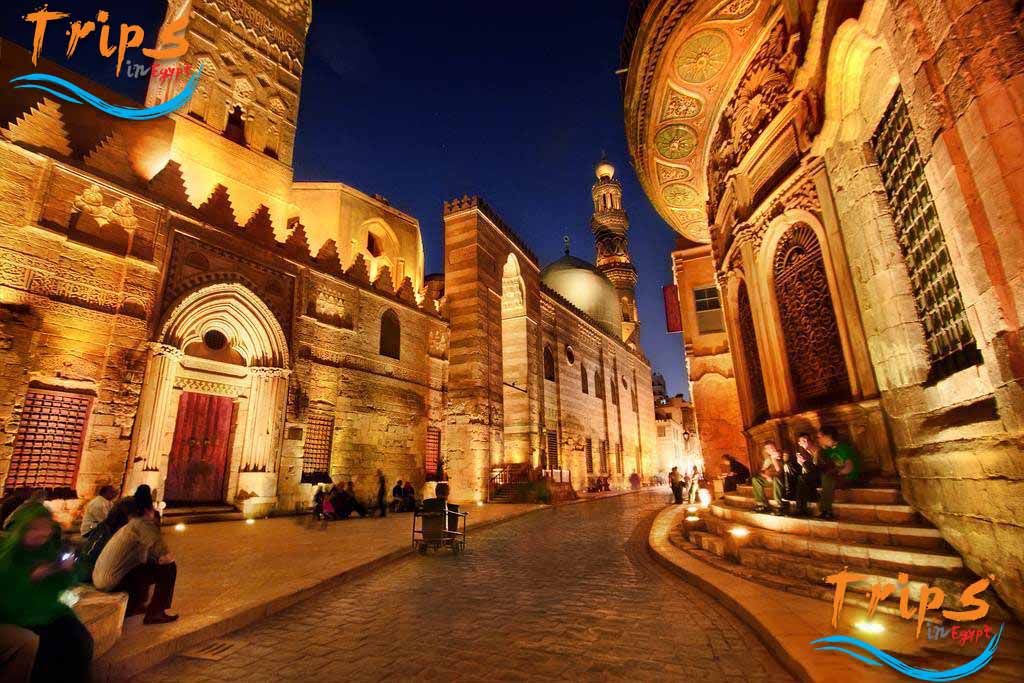 Pyramids Egyptian Museum Old Cairo Egypt tour
