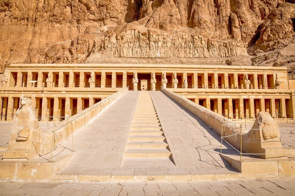 Queen Nefer Dahabiya Nile Cruise From Luxor